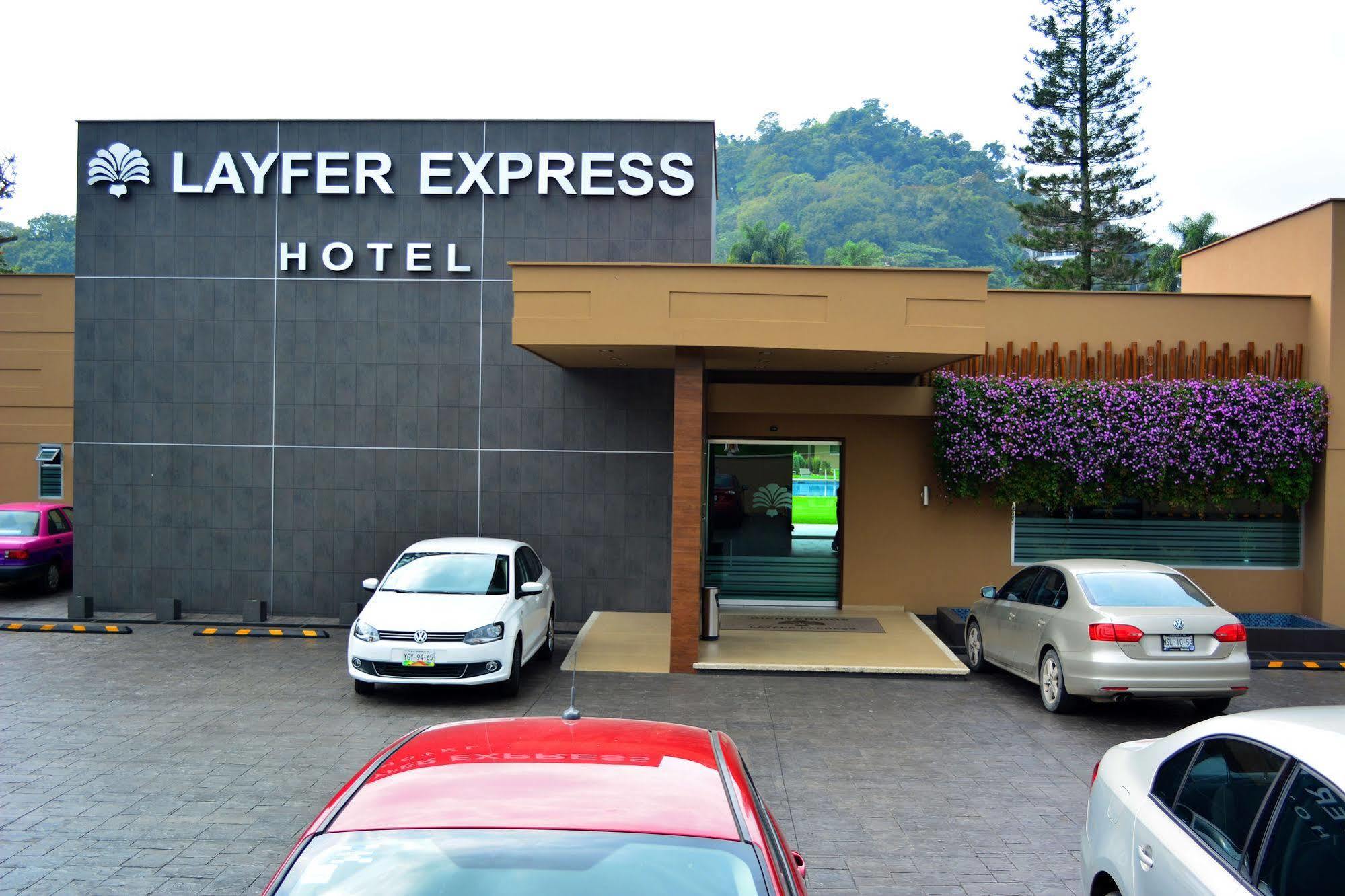Layfer Express, Cordoba, Ver Buitenkant foto